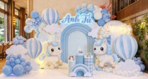 backdrop-day-thang-be-tuoi-ngua