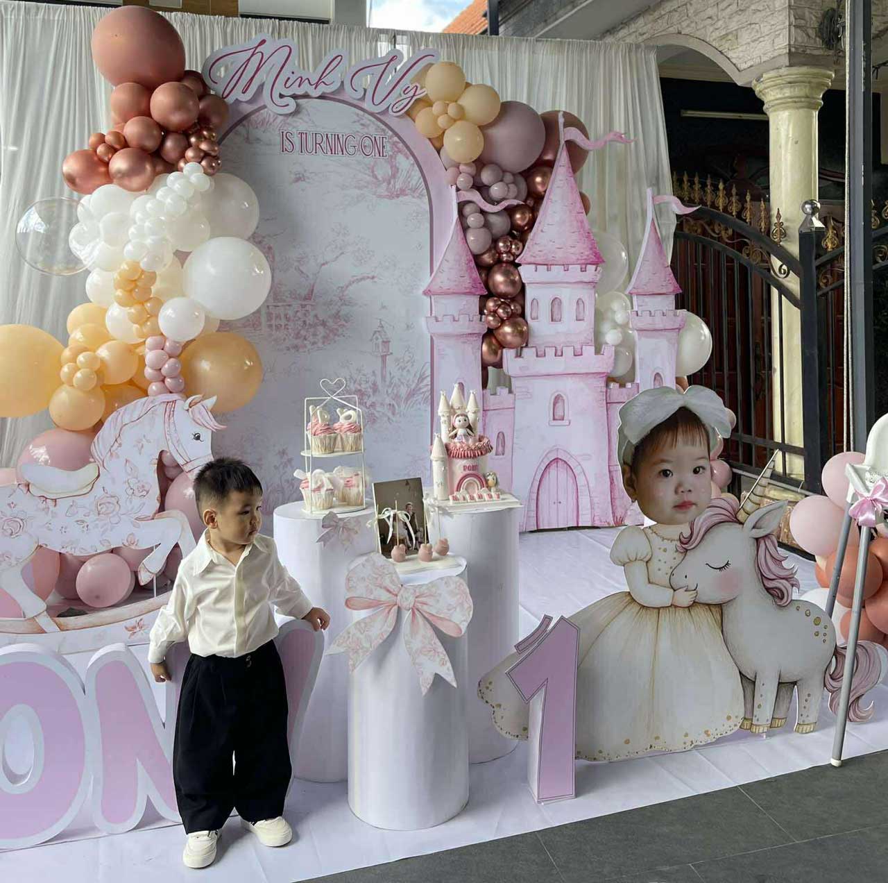 trang-tri-day-thang-unicorn-pony