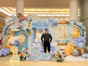 trang-tri-thoi-noi-be-trai-khinh-khi-cau