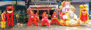 mua-lan-khai-truong-bao-nhieu-tien