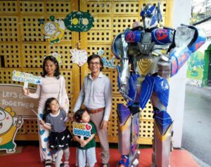 robot-khong-lo-bieu-dien-su-kien-ha-noi