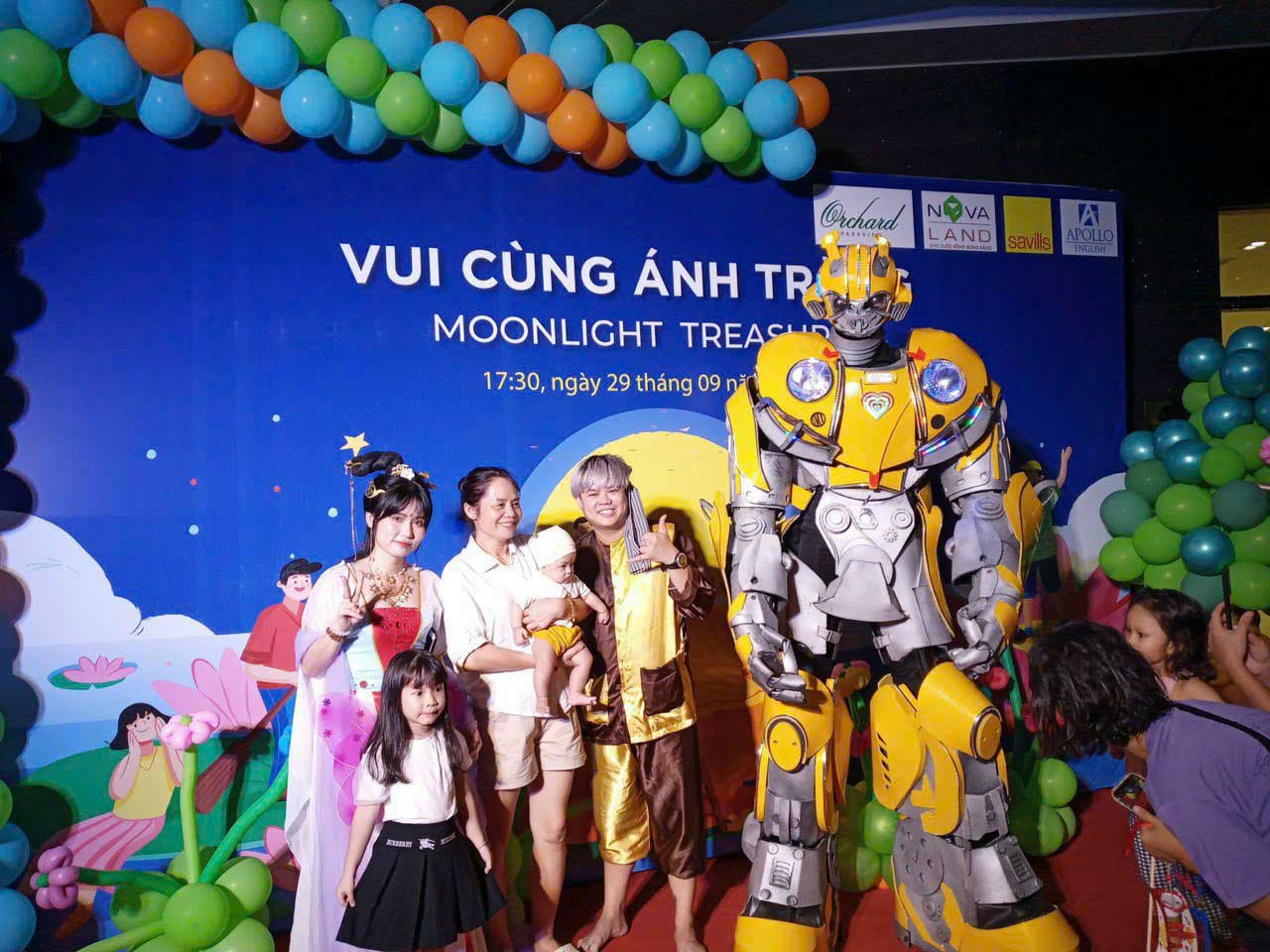 robot-khong-lo-check-in-ha-noi