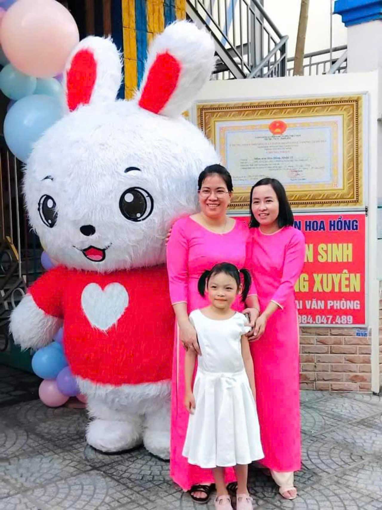 check-in-cung-mascot-tho