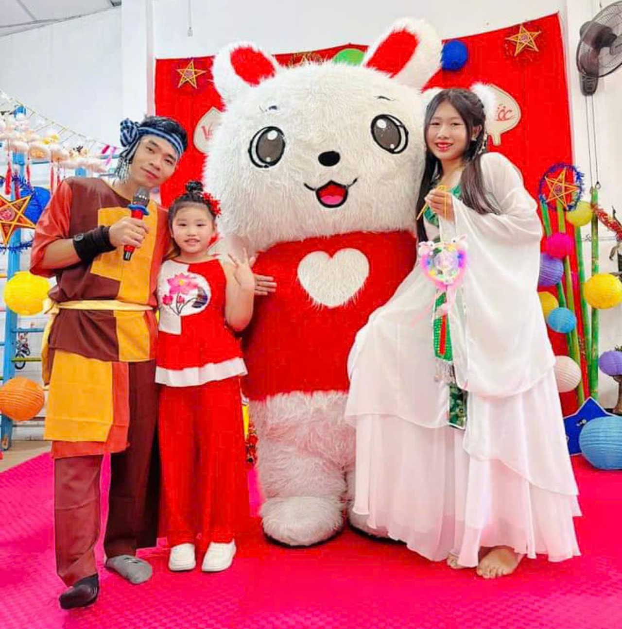 dich-vu-cho-thue-mascot