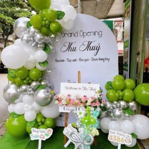 trang-tri-backdrop-khai-truong