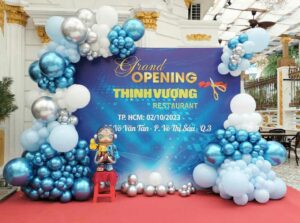 trang-tri-backdrop-khai-truong