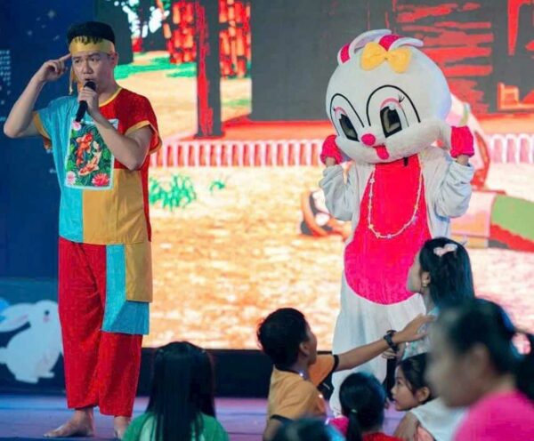 thue-mascot-tphcm