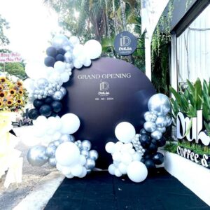 Backdrop-khai-truong-mau-tron