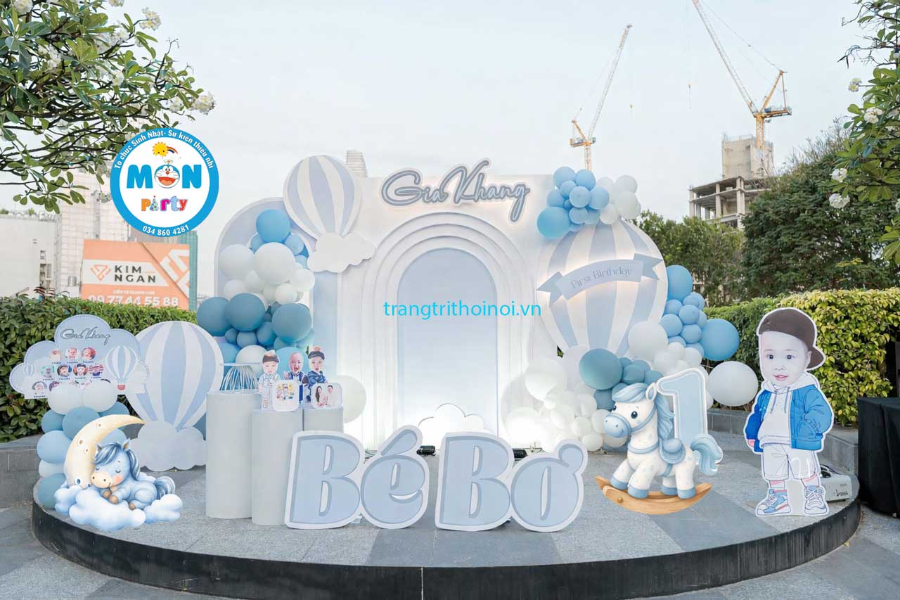 Trang trí thôi nôi ngựa xanh biển decor-tuoi-no-tone-xanh-da-troi